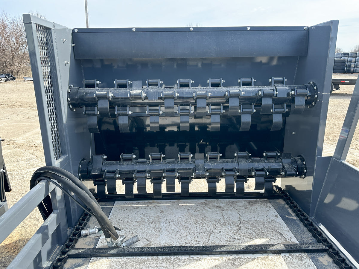 Art's Way 664 Top-Spread internal rotor and loading area