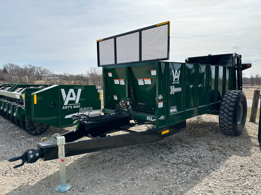 Art's Way X350 single-axle front three-quarter