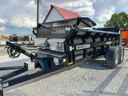 Meyers VB280 Manure Spreader - 280 Cu Ft Capacity Struck, Poly Box