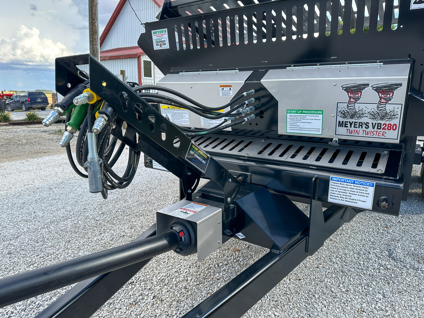 Meyers VB280 Manure Spreader - 280 Cu Ft Capacity Struck, Poly Box