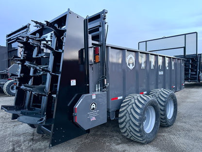 Artex SBX600 Vertical Beater Manure Spreader, 520 cu ft Struck