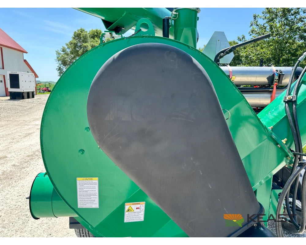 AGI REM VR12 large side access cover on the grain vac body