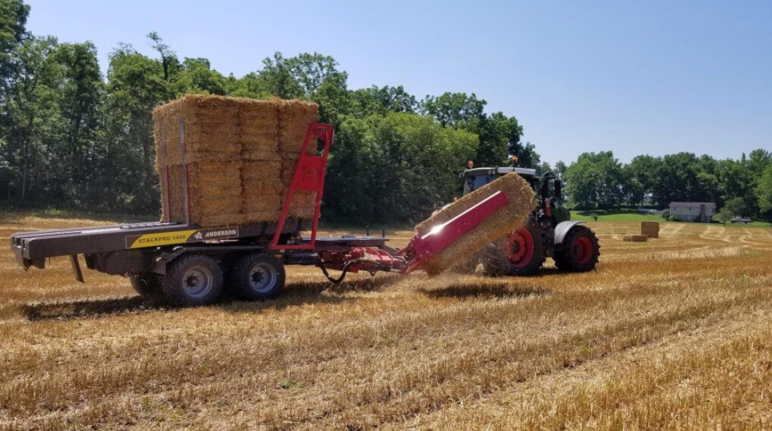 Anderson StackPro 5400 collecting square bales in the field