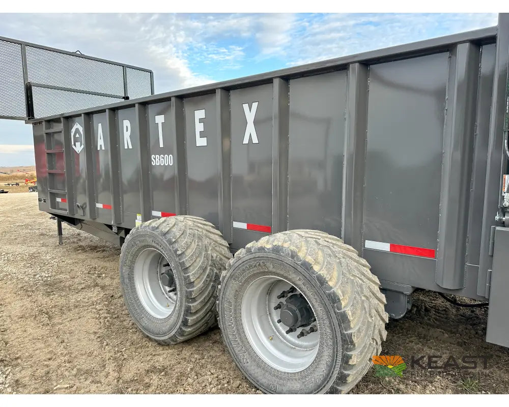Artex SB600 Manure Spreader – 616 Cu Ft Struck Capacity Vertical Beaters Manure Spreaders