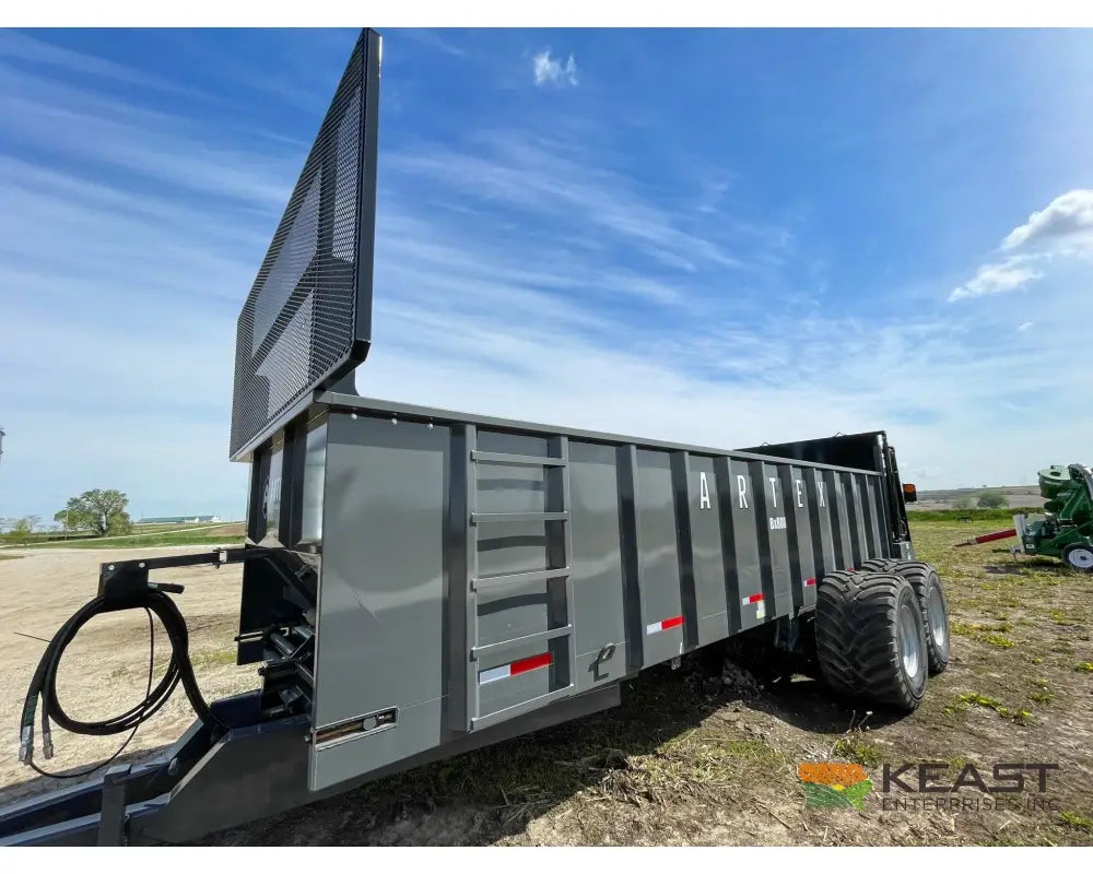 Artex SBX800 Manure Spreader – 858 Cu Ft Capacity Vertical Beaters Manure Spreaders