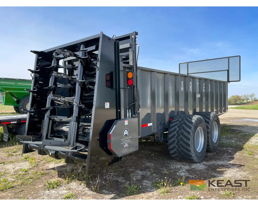 Artex SBX800 Manure Spreader – 858 Cu Ft Capacity Vertical Beaters Manure Spreaders