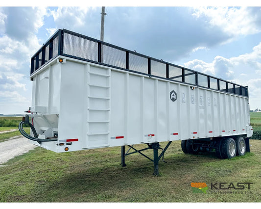 Artex TR3606-8 chainfloor forage trailer