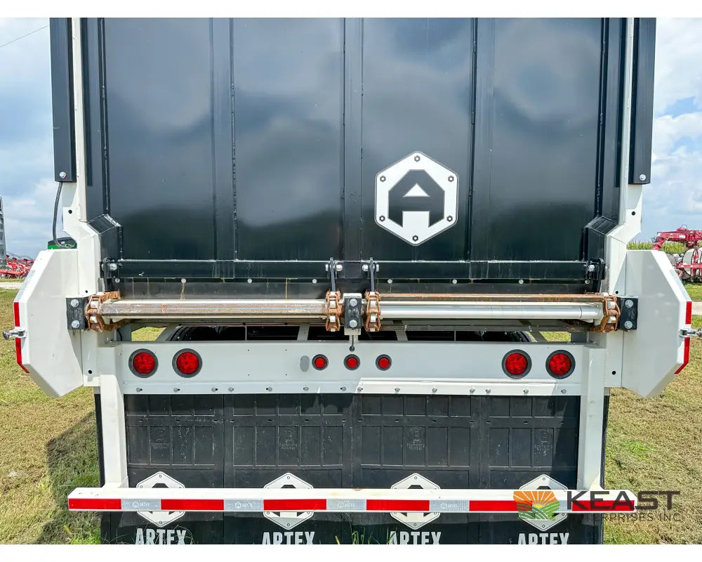Artex TR3606 8 36’ Chainfloor Forage Trailer Spring Ride Aluminum Outer Rims Air Lift Tailgate Forage Trailers