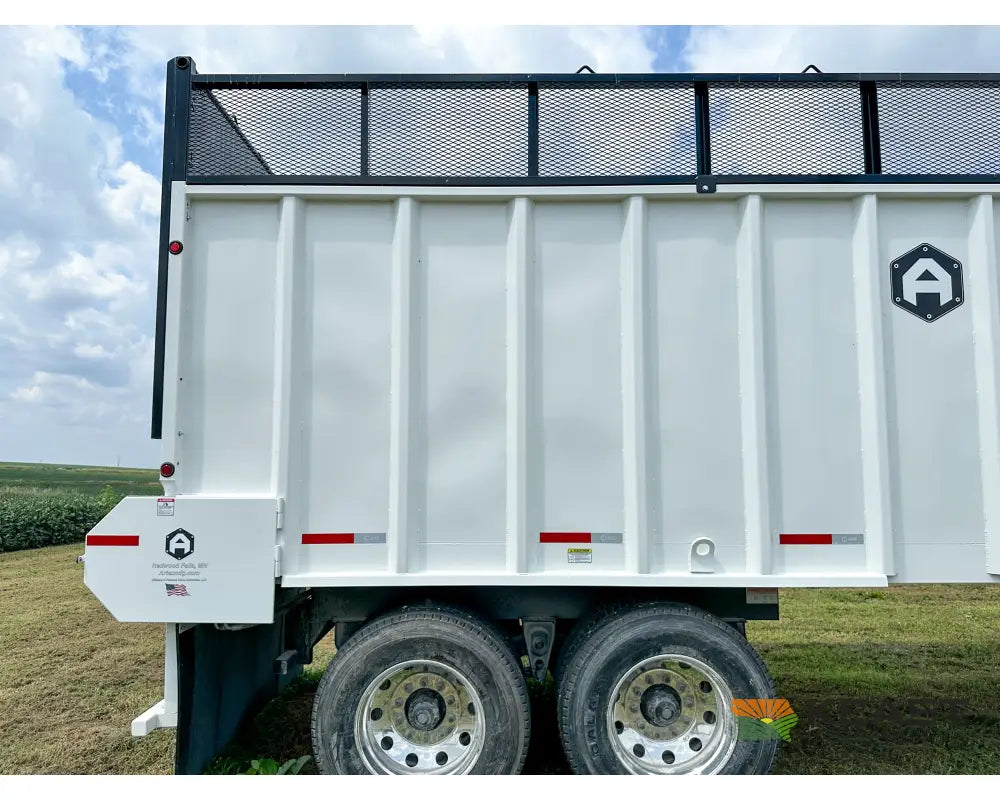 Artex TR3606 8 36’ Chainfloor Forage Trailer Spring Ride Aluminum Outer Rims Air Lift Tailgate Forage Trailers