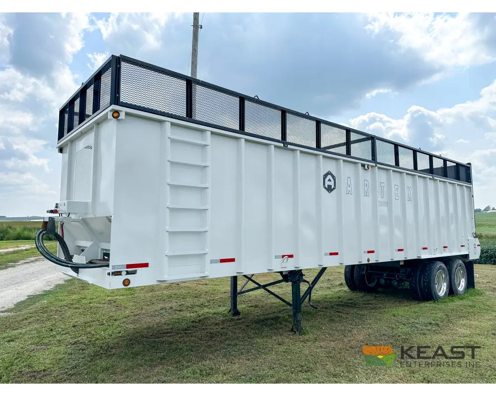 Artex TR3606 8 36’ Chainfloor Forage Trailer Spring Ride Aluminum Outer Rims Air Lift Tailgate Forage Trailers