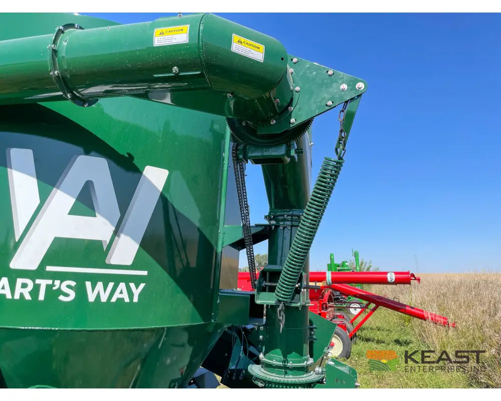 Art’s Way 6105 Cattle Maxx – 105 Bushel Tank 20’’ Roller Mill Feed Auger Grinder Mixers