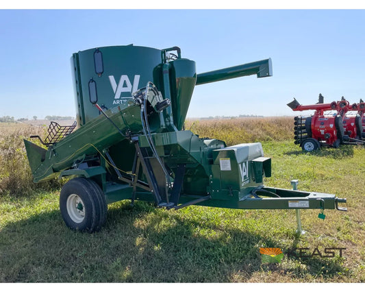 Art's Way 6105 CattleMaxx roller mill mixer