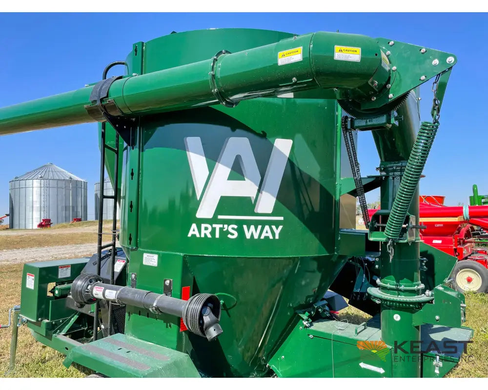 Art’s Way 6105 Cattle Maxx – 105 Bushel Tank 20’’ Roller Mill Feed Auger Grinder Mixers