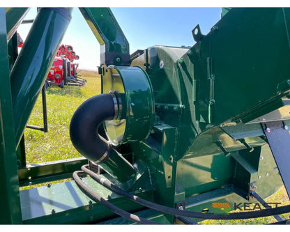 Art’s Way 6105 Cattle Maxx – 105 Bushel Tank 20’’ Roller Mill Feed Auger Grinder Mixers