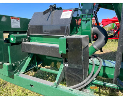 Art’s Way 6105 Cattle Maxx – 105 Bushel Tank 20’’ Roller Mill Feed Auger Grinder Mixers