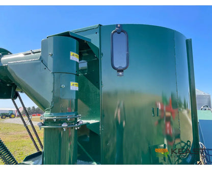 Art’s Way 6105 Cattle Maxx – 105 Bushel Tank 20’’ Roller Mill Feed Auger Grinder Mixers