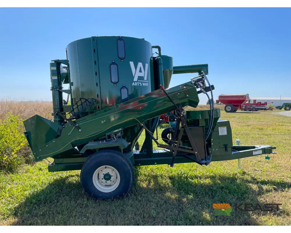 Art’s Way 6105 Cattle Maxx – 105 Bushel Tank 20’’ Roller Mill Feed Auger Grinder Mixers
