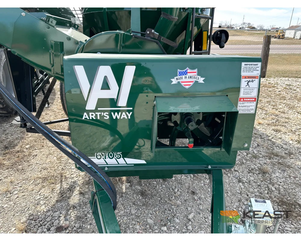 Art’s Way 6105 Grinder Mixer – 105 Bushel Tank 20’’ Hammer Mill Feed Auger Grinder Mixers