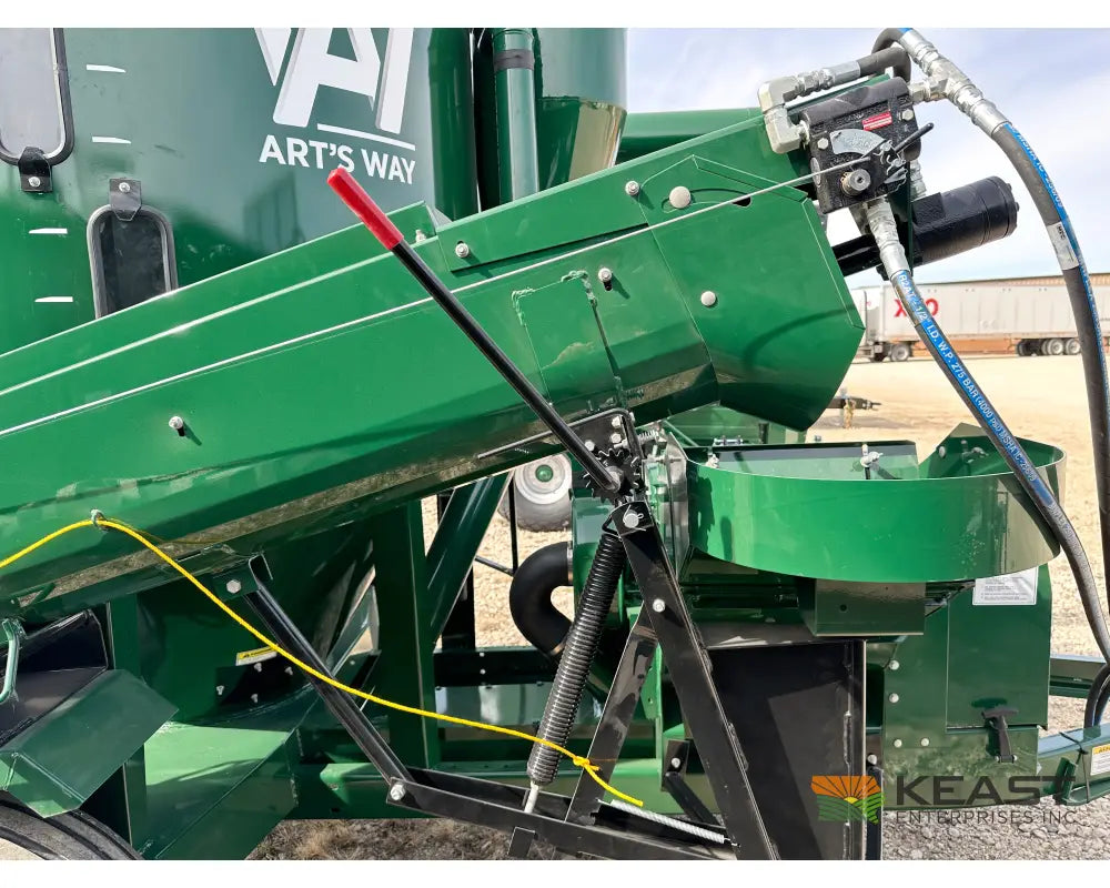 Art’s Way 6105 Grinder Mixer – 105 Bushel Tank 20’’ Hammer Mill Feed Auger Grinder Mixers