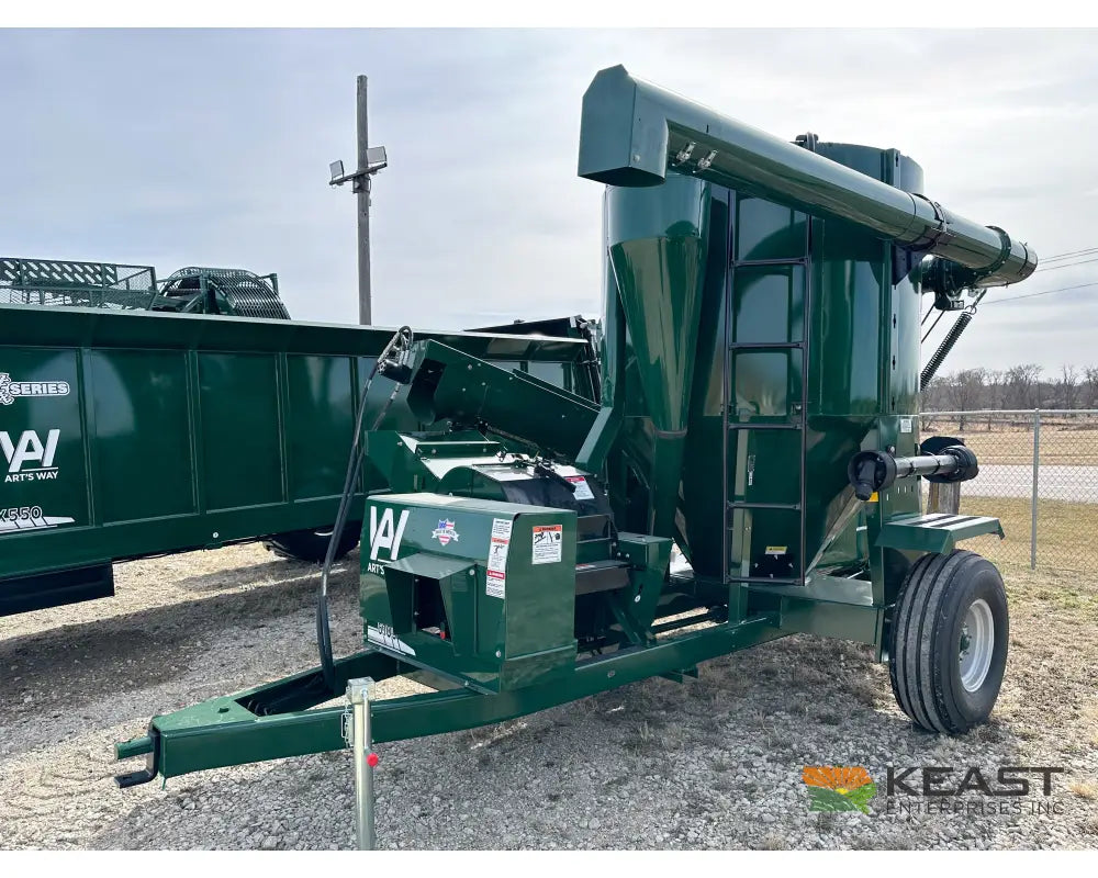 Art’s Way 6105 Grinder Mixer – 105 Bushel Tank 20’’ Hammer Mill Feed Auger Grinder Mixers