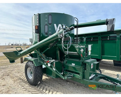Art’s Way 6140 Cattle Maxx Roller Mill Mixer 140 Bushel Tank 20’’ Roller Mill Feed Auger Grinder Mixers