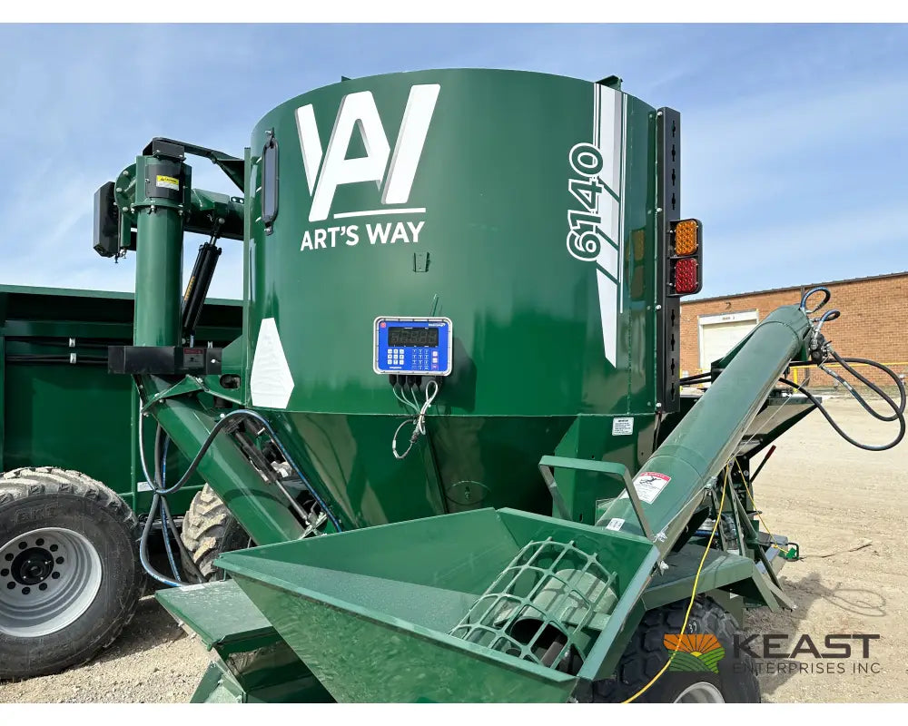 Art’s Way 6140 Cattle Maxx Roller Mill Mixer 140 Bushel Tank 20’’ Roller Mill Feed Auger Grinder Mixers