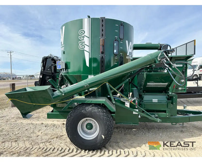 Art’s Way 6140 Cattle Maxx Roller Mill Mixer 140 Bushel Tank 20’’ Roller Mill Feed Auger Grinder Mixers