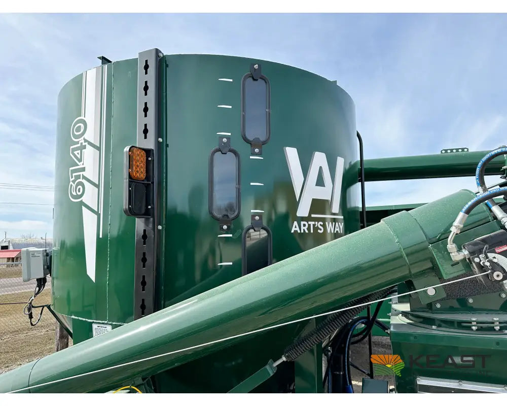 Art’s Way 6140 Cattle Maxx Roller Mill Mixer 140 Bushel Tank 20’’ Roller Mill Feed Auger Grinder Mixers