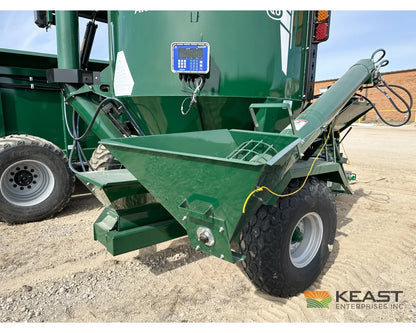 Art’s Way 6140 Cattle Maxx Roller Mill Mixer 140 Bushel Tank 20’’ Roller Mill Feed Auger Grinder Mixers
