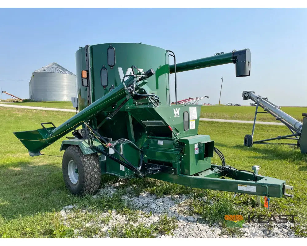 Art’s Way 6140 Grinder Mixer – 140 Bushel Tank 20’’ Hammer Mill Feed Auger Grinder Mixers