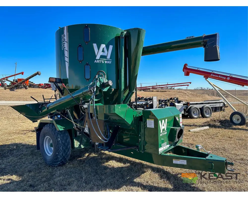 Art’s Way 7165 Grinder Mixer – 165 Bushel Tank 30’’ Roller Mill Feed Auger Grinder Mixers