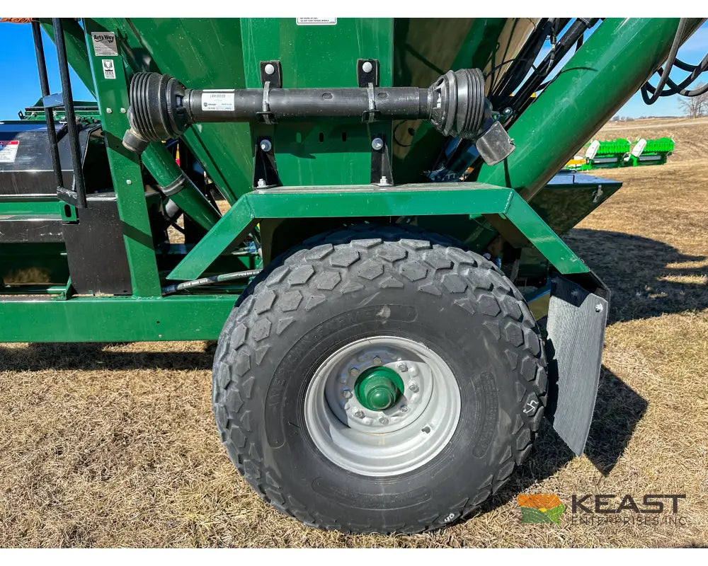 Art’s Way 7165 Grinder Mixer – 165 Bushel Tank 30’’ Roller Mill Feed Auger Grinder Mixers