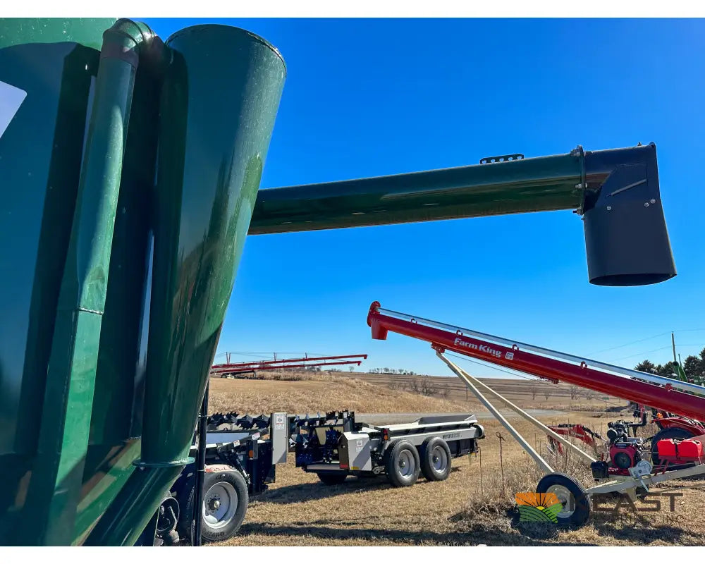 Art’s Way 7165 Grinder Mixer – 165 Bushel Tank 30’’ Roller Mill Feed Auger Grinder Mixers