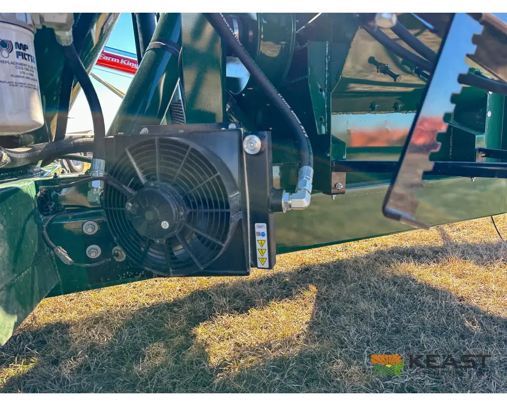 Art’s Way 7165 Grinder Mixer – 165 Bushel Tank 30’’ Roller Mill Feed Auger Grinder Mixers