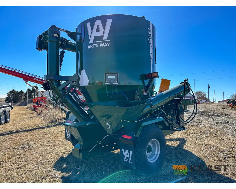 Art’s Way 7165 Grinder Mixer – 165 Bushel Tank 30’’ Roller Mill Feed Auger Grinder Mixers