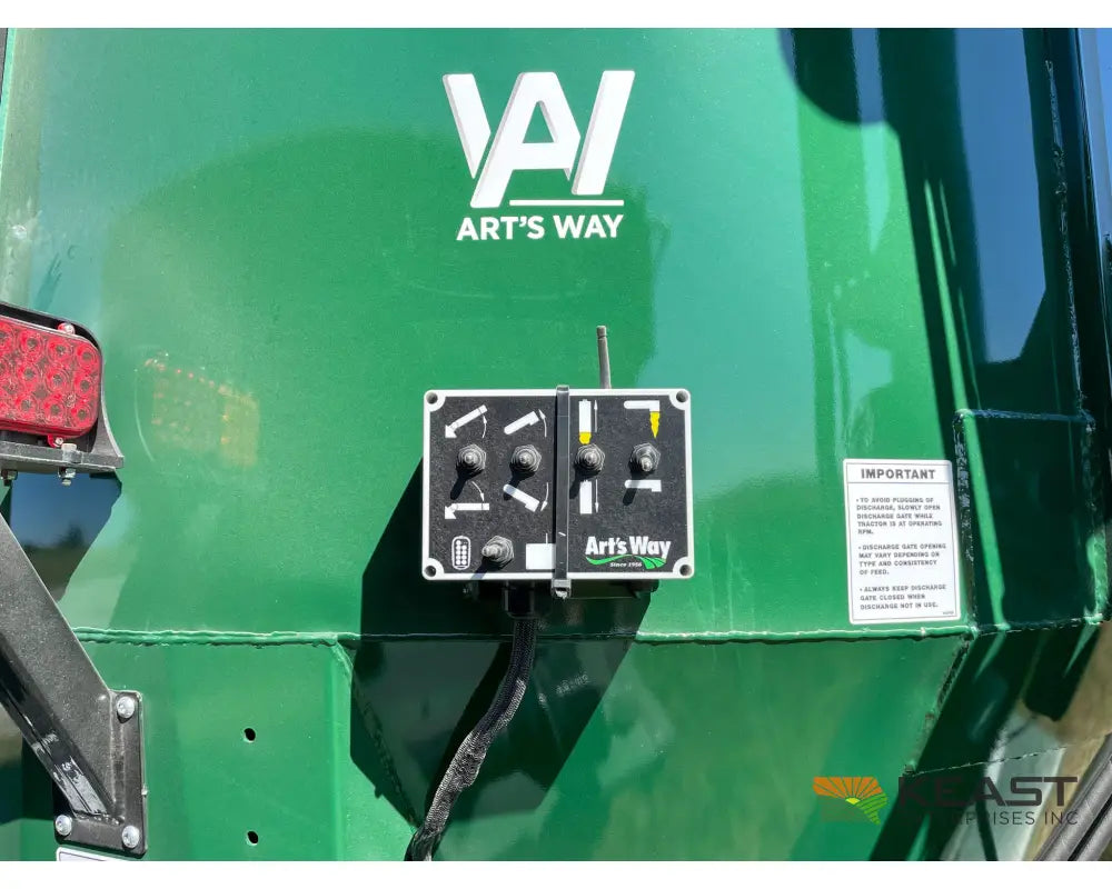 Art’s Way 7165 Grinder Mixer 165 Bushel Tank 26’’ Hammer Mill Feed Auger Grinder Mixers