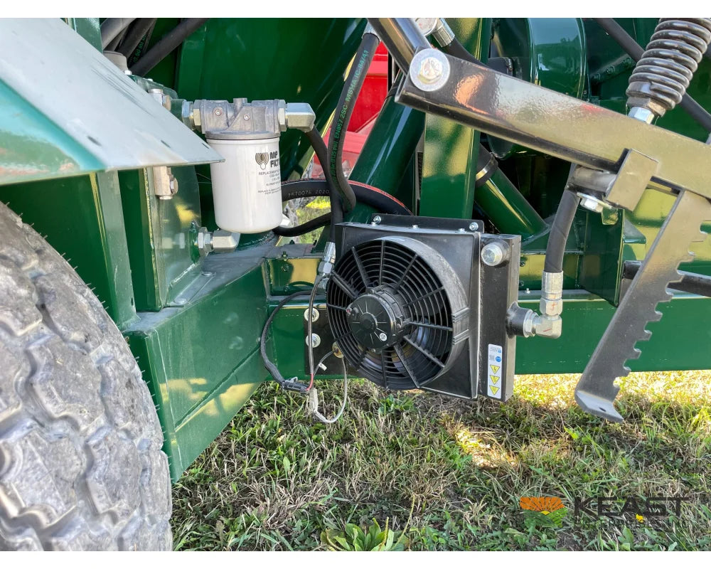 Art’s Way 7165 Grinder Mixer 165 Bushel Tank 26’’ Hammer Mill Feed Auger Grinder Mixers