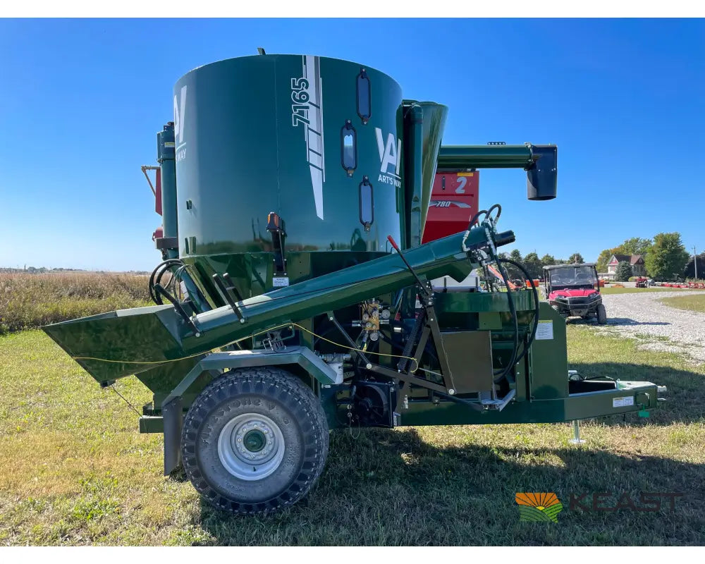 Art’s Way 7165 Grinder Mixer 165 Bushel Tank 26’’ Hammer Mill Feed Auger Grinder Mixers