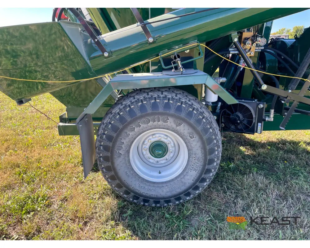 Art’s Way 7165 Grinder Mixer 165 Bushel Tank 26’’ Hammer Mill Feed Auger Grinder Mixers