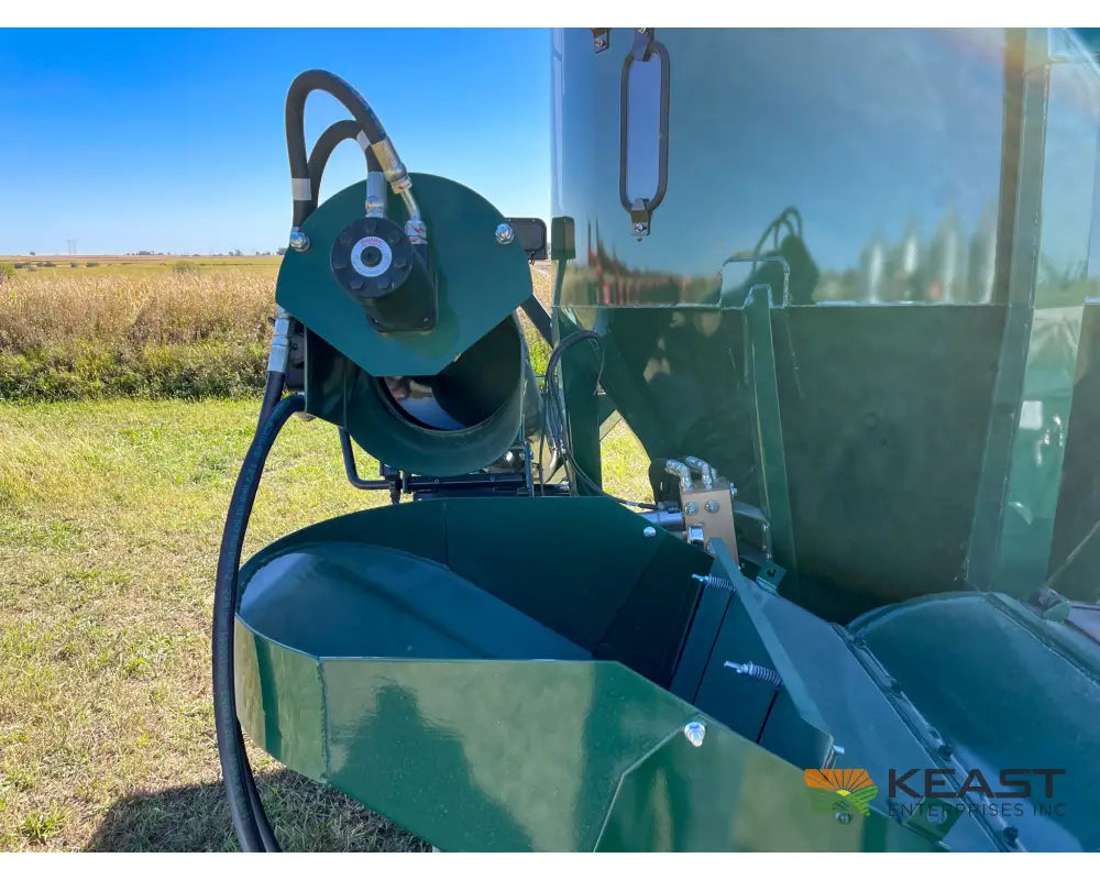 Art’s Way 7165 Grinder Mixer 165 Bushel Tank 26’’ Hammer Mill Feed Auger Grinder Mixers