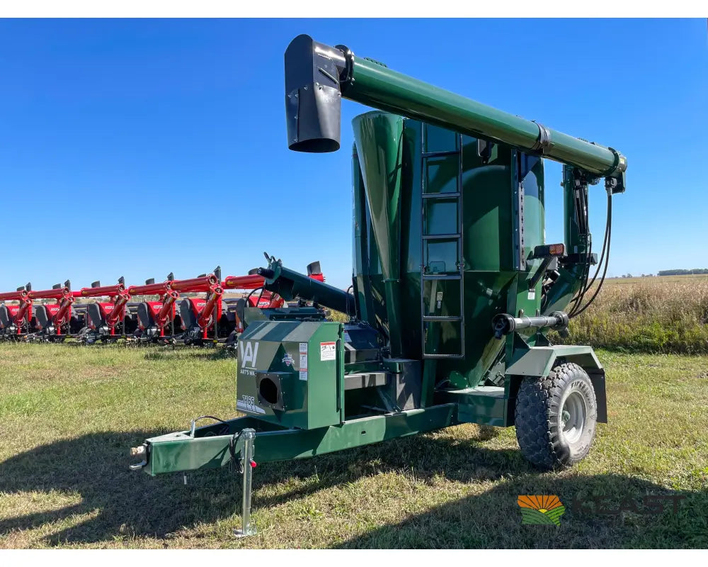 Art’s Way 7165 Grinder Mixer 165 Bushel Tank 26’’ Hammer Mill Feed Auger Grinder Mixers