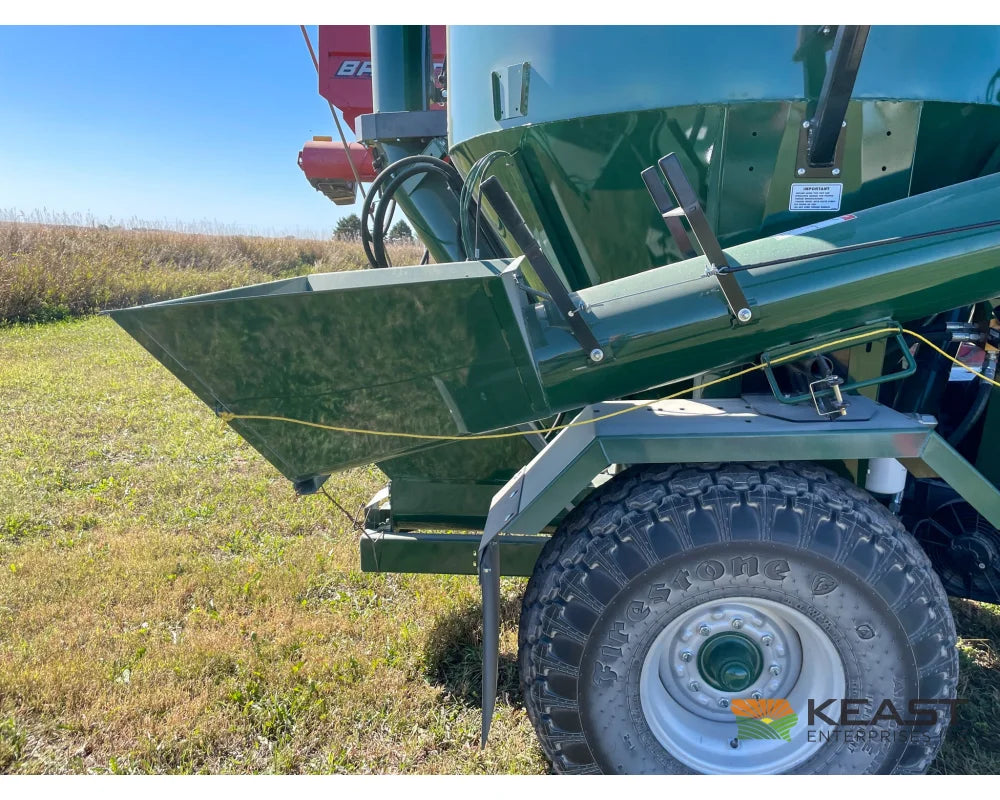 Art’s Way 7165 Grinder Mixer 165 Bushel Tank 26’’ Hammer Mill Feed Auger Grinder Mixers