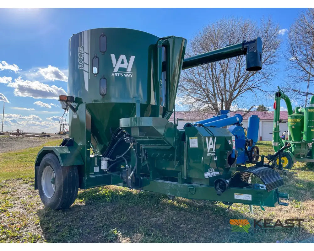 Art’s Way 8215 Grinder Mixer 215 Bushel Tank 26’’ Hammer Mill Feed Auger Grinder Mixers