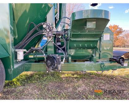 Art’s Way 8215 Grinder Mixer 215 Bushel Tank 26’’ Hammer Mill Feed Auger Grinder Mixers