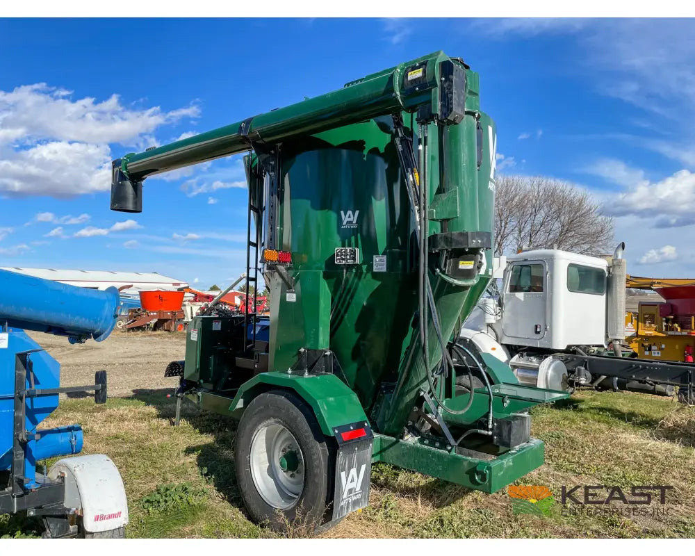 Art’s Way 8215 Grinder Mixer 215 Bushel Tank 26’’ Hammer Mill Feed Auger Grinder Mixers