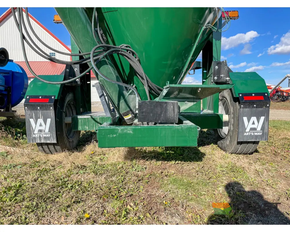 Art’s Way 8215 Grinder Mixer 215 Bushel Tank 26’’ Hammer Mill Feed Auger Grinder Mixers