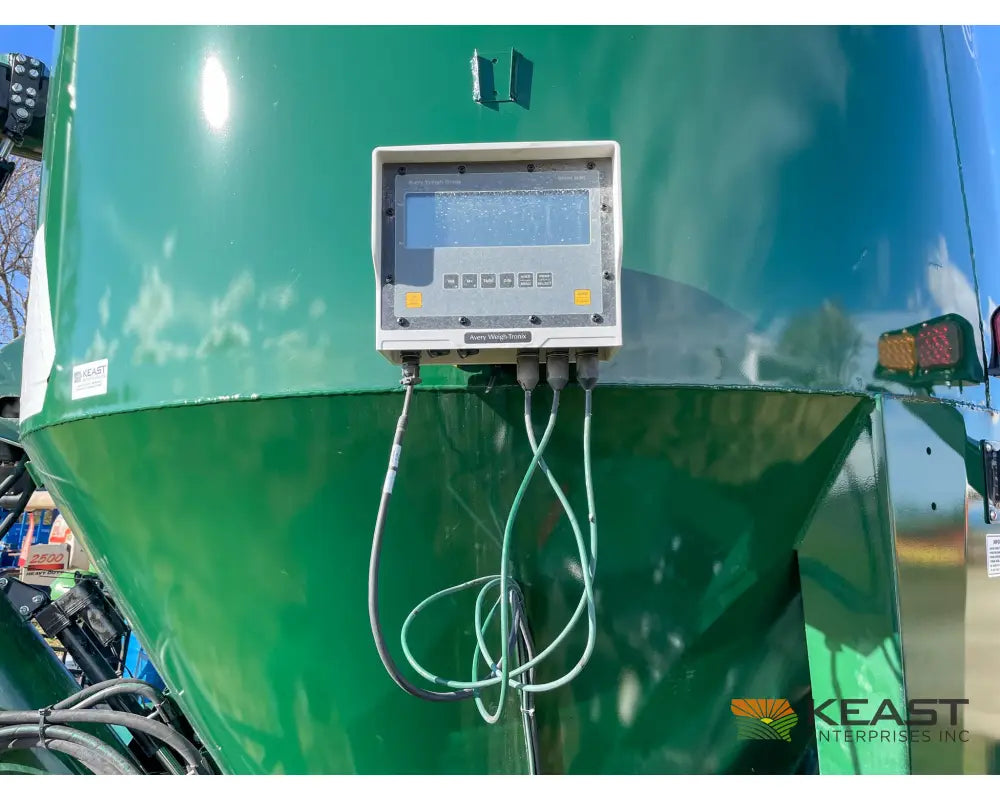 Art’s Way 8215 Grinder Mixer 215 Bushel Tank 26’’ Hammer Mill Feed Auger Grinder Mixers