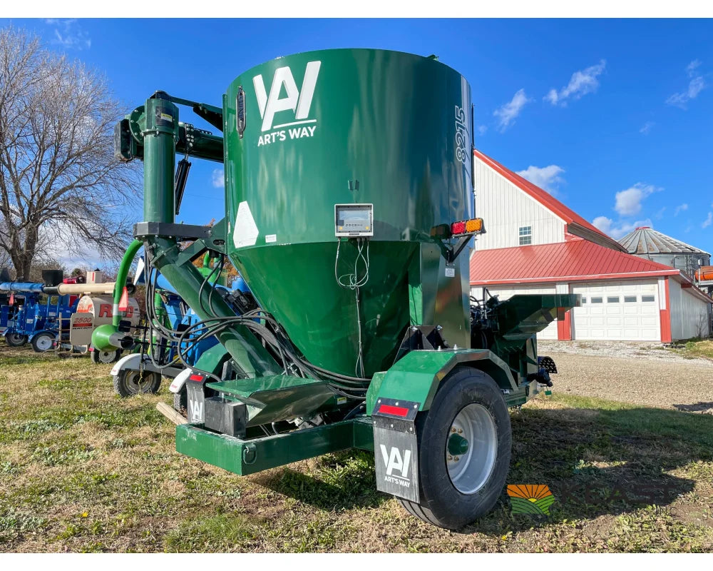 Art’s Way 8215 Grinder Mixer 215 Bushel Tank 26’’ Hammer Mill Feed Auger Grinder Mixers