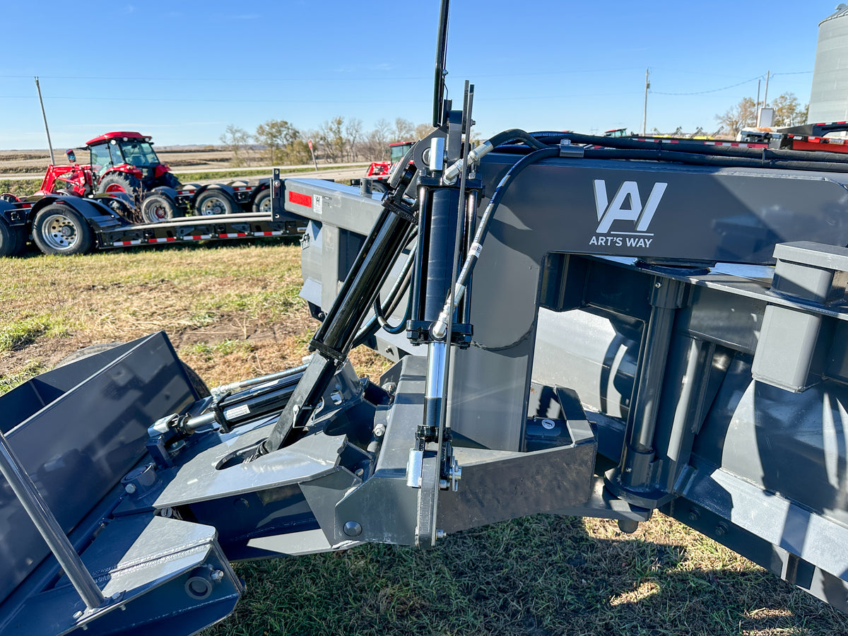 Art's Way LS1400 14-foot pull-type grader, Standard configuration, rear frame and hydraulic cylinders