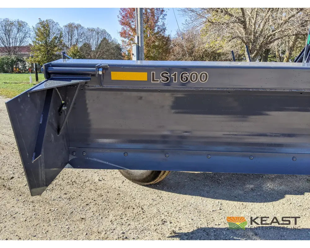 Art’s Way LS1600 Rear Blade – 16’ Width 15° Tilt 43° Swing Rear Blades